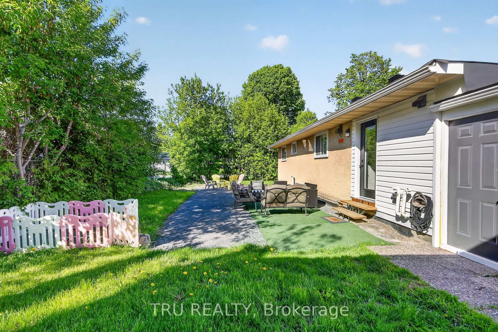 19 Todd Drive photo 42