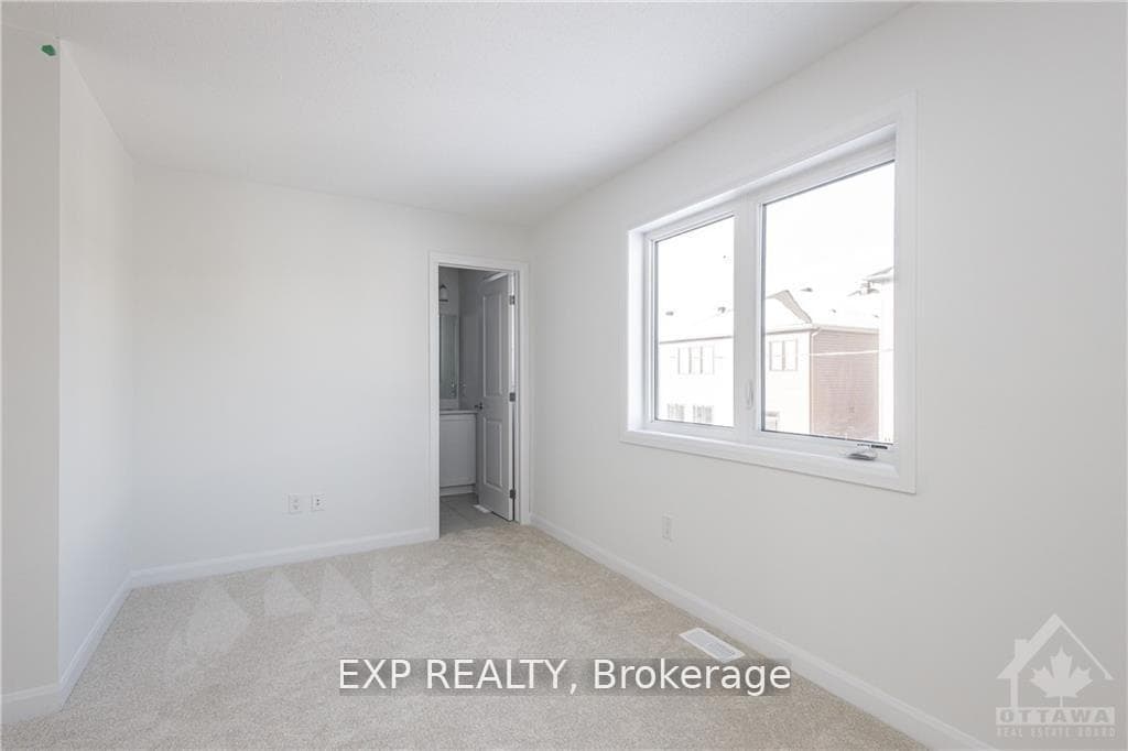 1006 BALLYHALE Heights photo 20