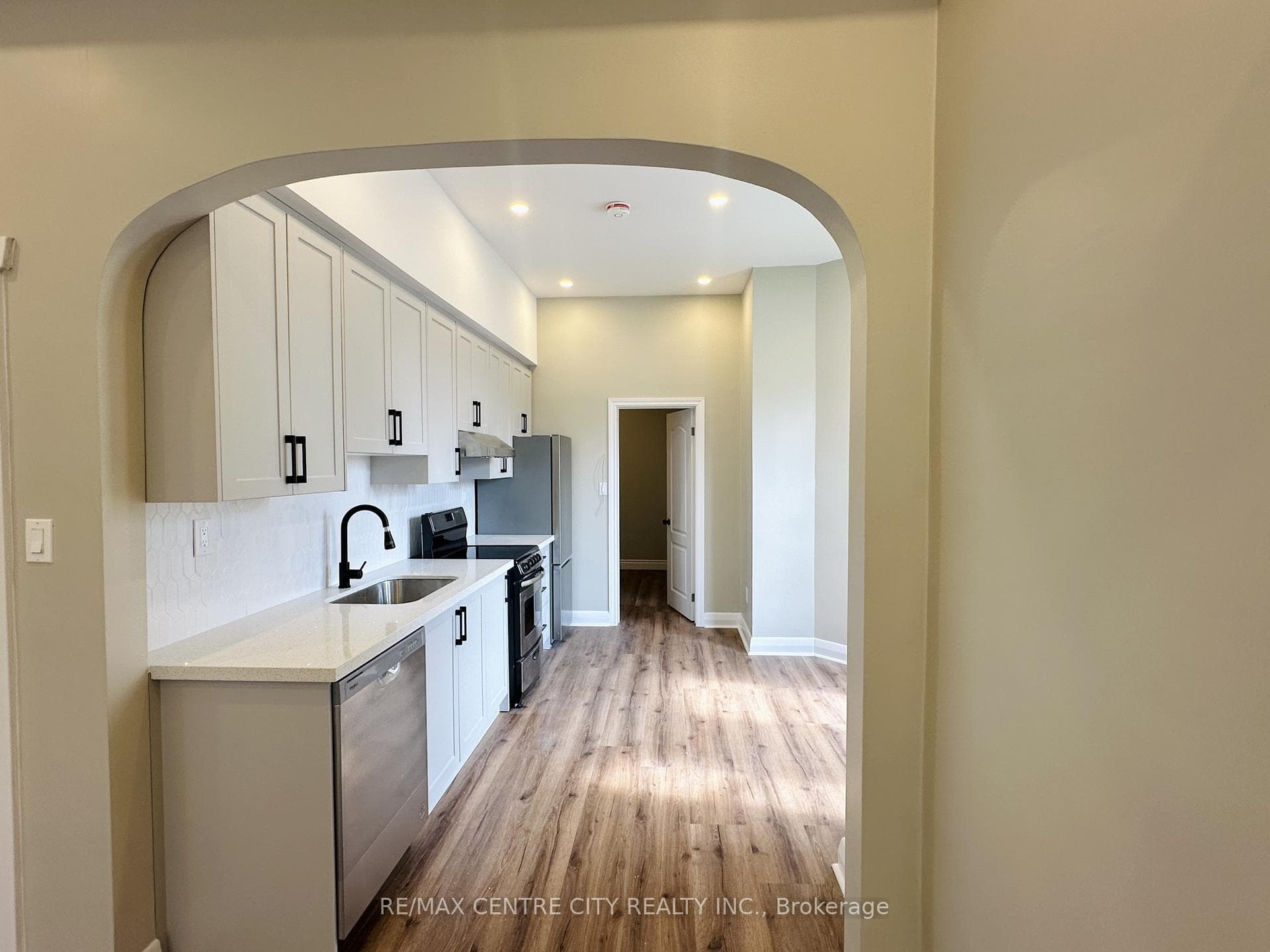 81 Curtis Street Unit Unit 1 photo 9