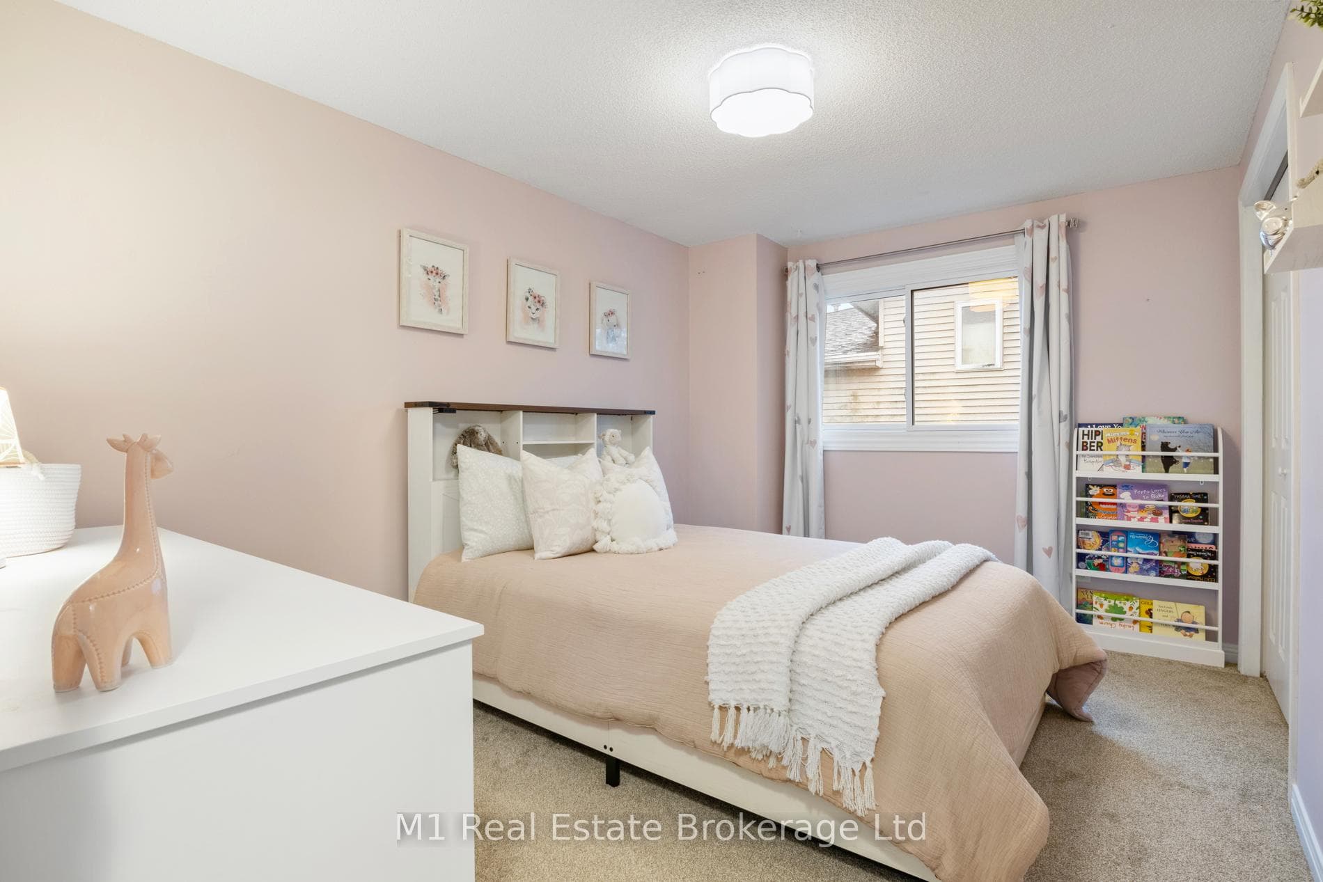 516 Harvey Street photo 23