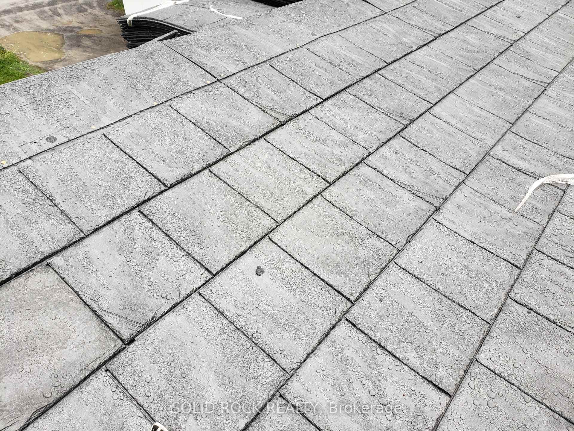 Recycled Tires roof shingles
