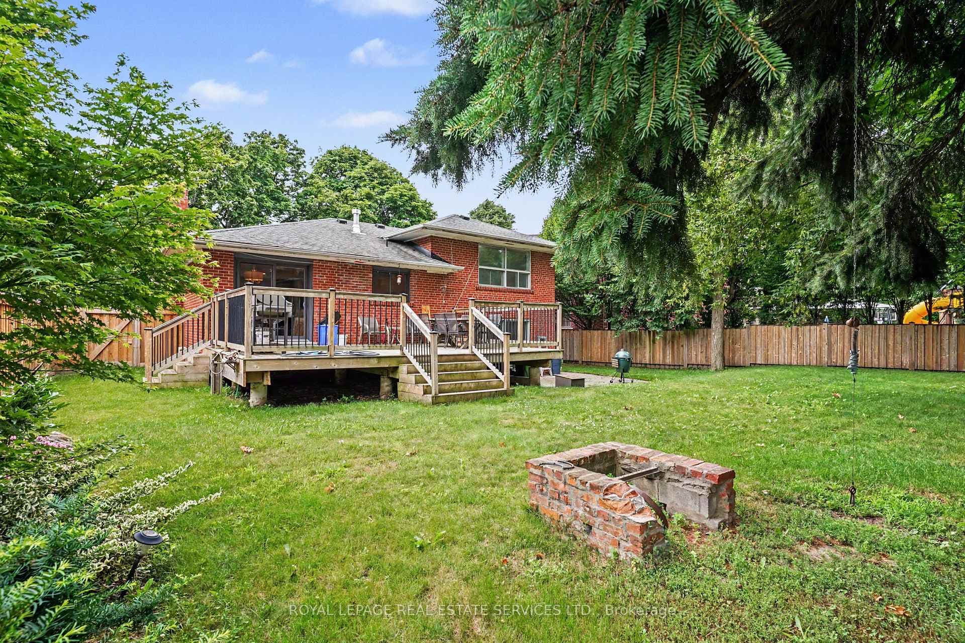 14 Mossford Court photo 23