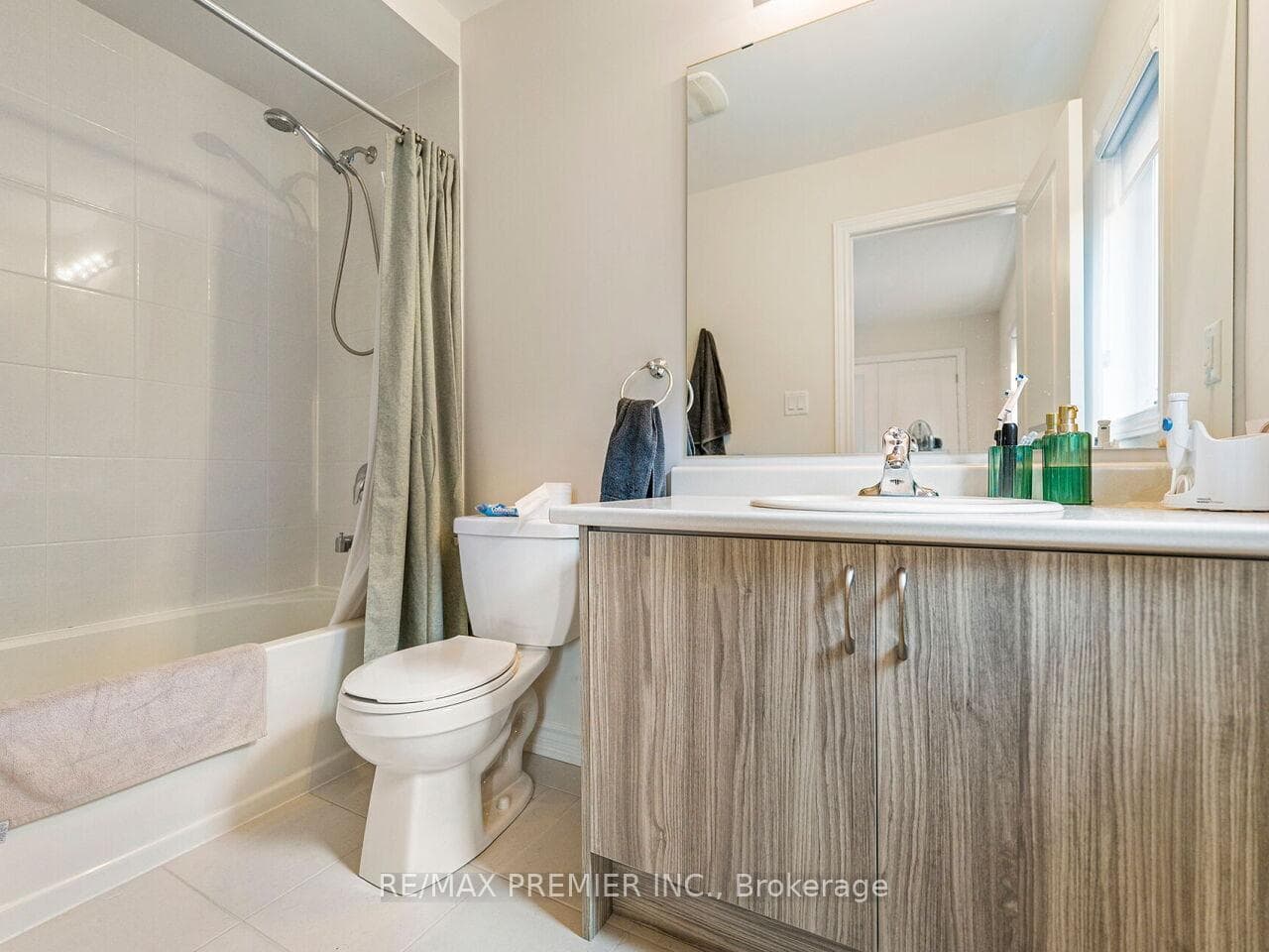 1342 Broderick Street photo 26