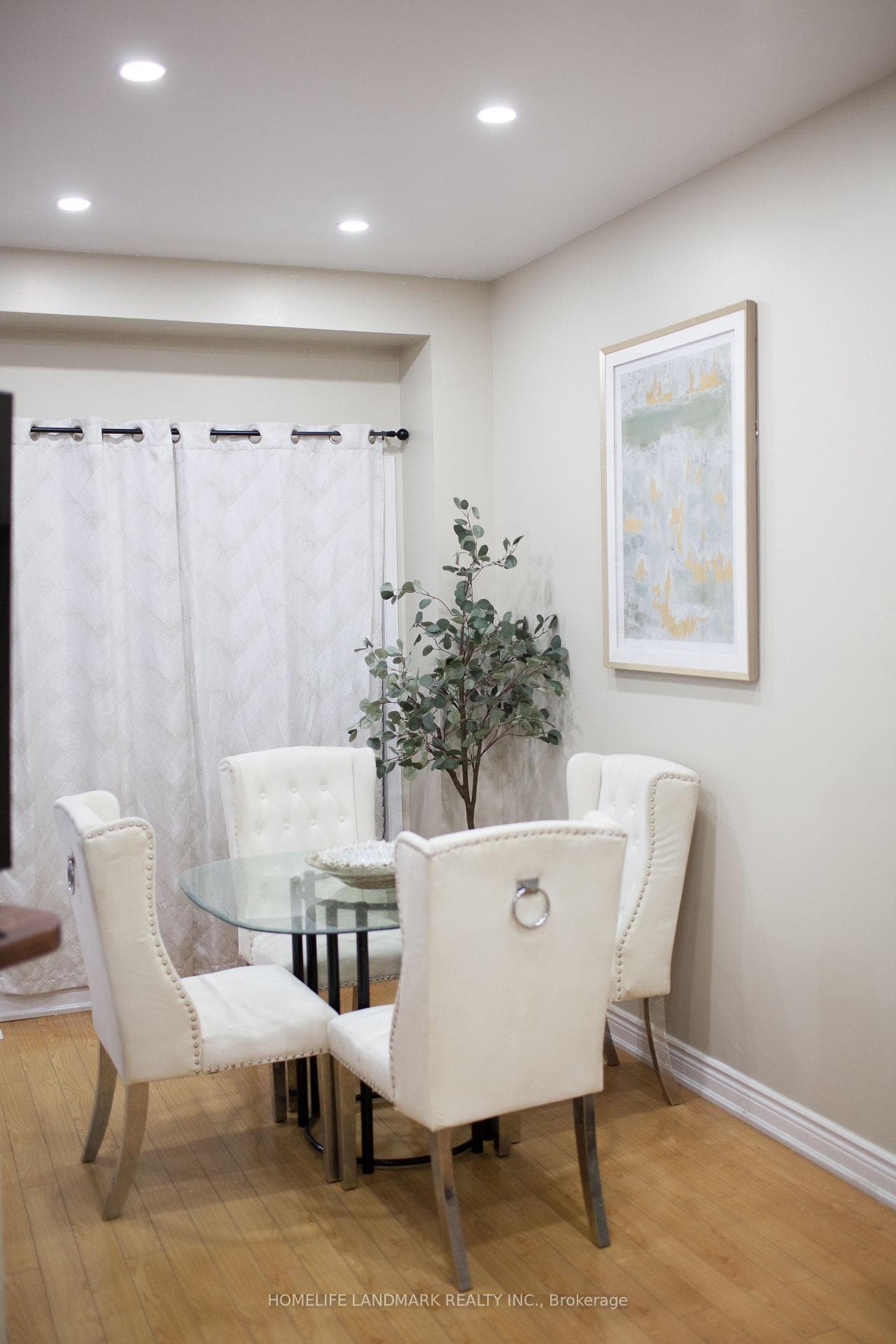 24 Cherryplum Way photo 13