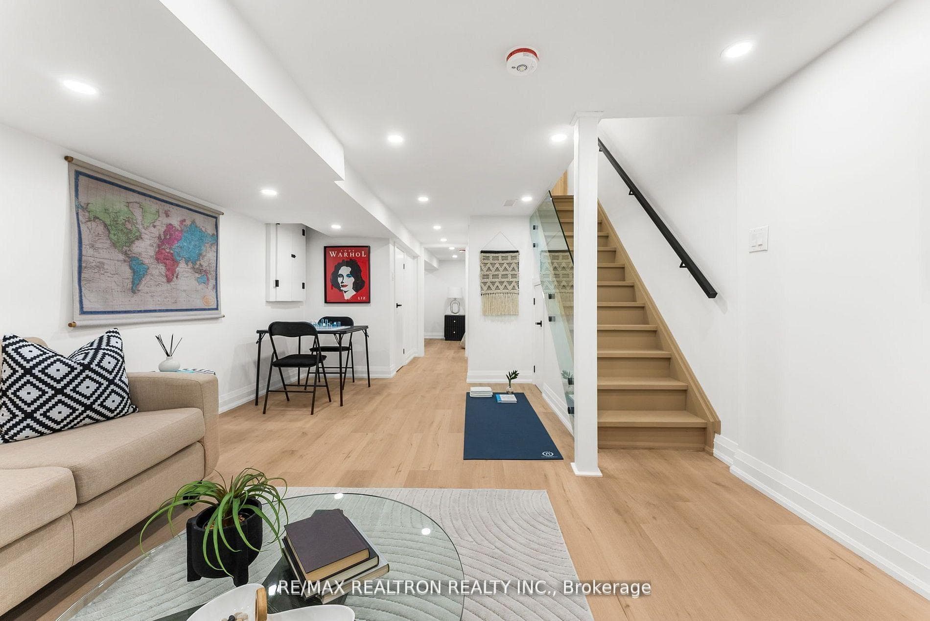 111 Glenmore Road photo 26