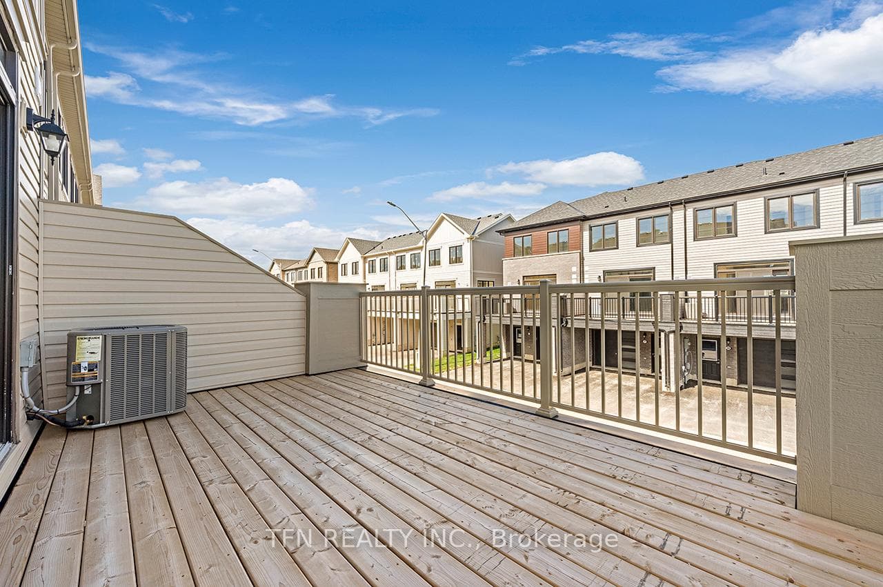 210 Melody Lane photo 18