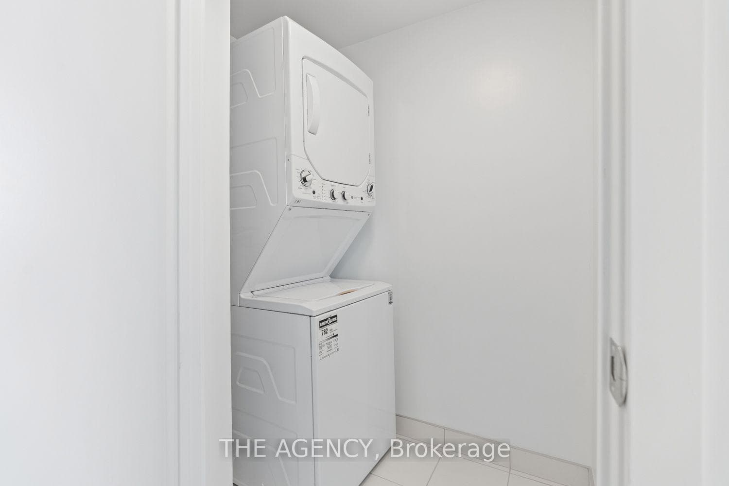 4010 Eglinton Avenue Unit 625 photo 28