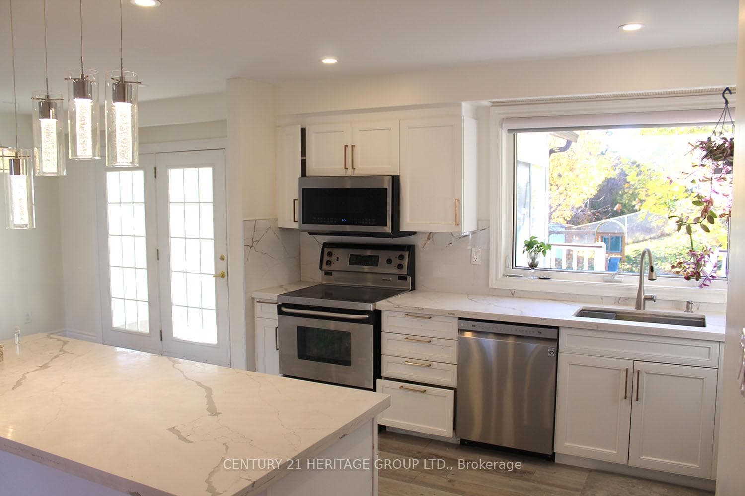 6 Dingley Court Unit Main photo 3