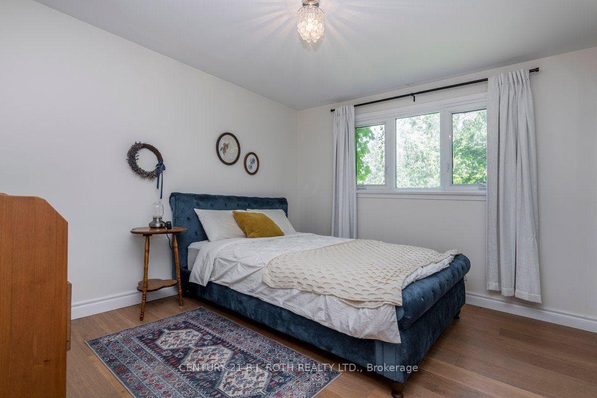 1 Ottaway Avenue photo 10