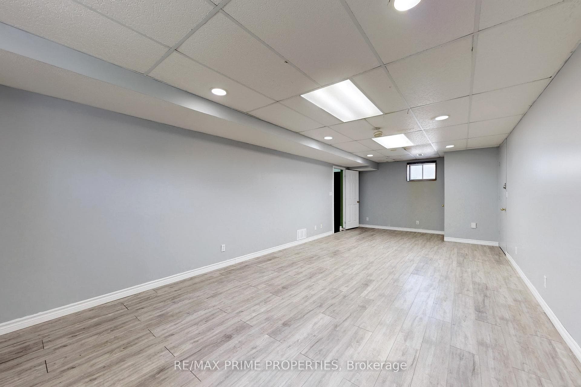 22545 Lakeridge Road photo 22
