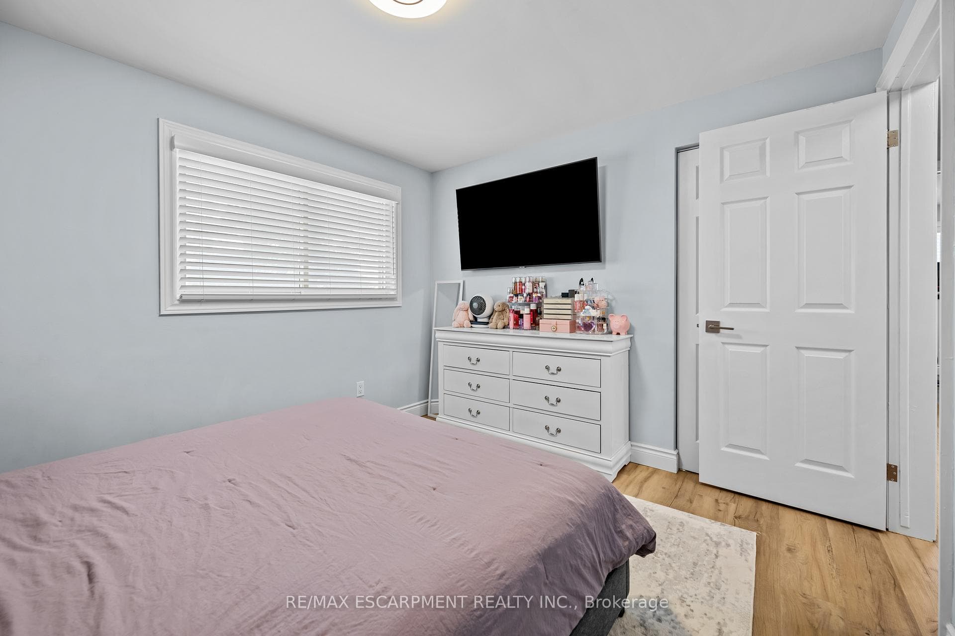 6427 Townline Road Unit 1 photo 24