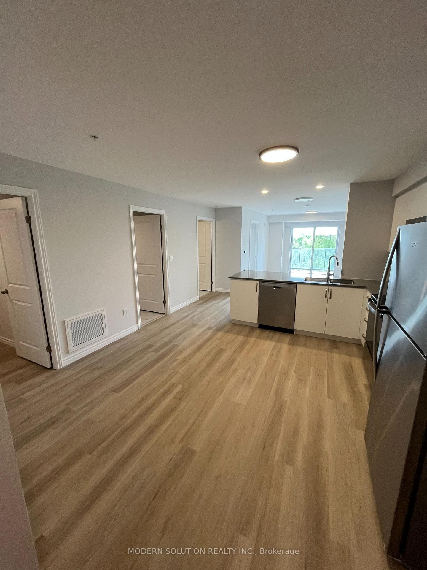 425 Watson Parkway Unit 804 photo 5