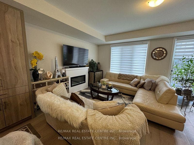 1356 William Halton Parkway photo 12