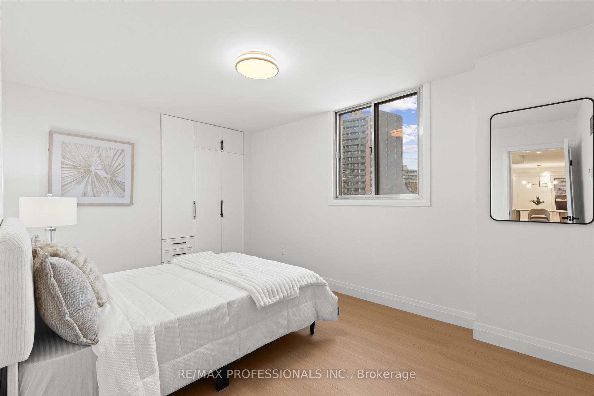 820 Burnhamthorpe Road Unit 508 photo 19