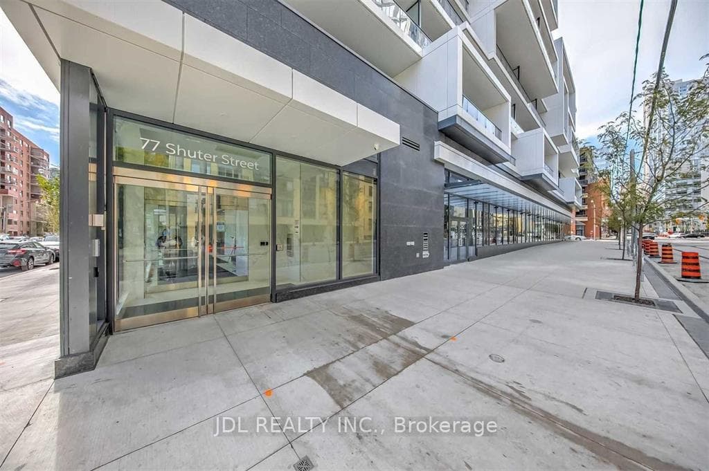 77 Shuter Street Unit 2602 photo 2