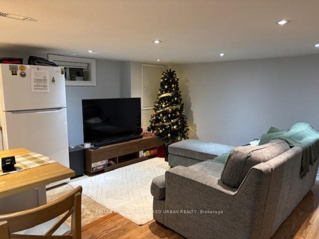 9 Delroy Drive Unit BSMT photo 3