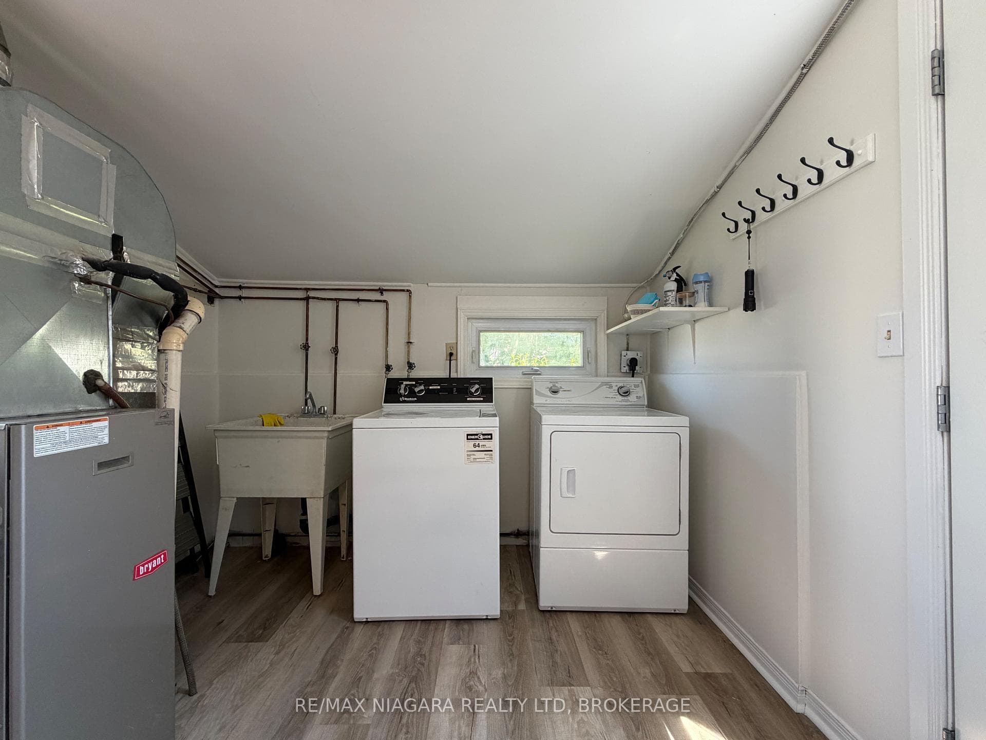 4354 Fifth Avenue photo 13