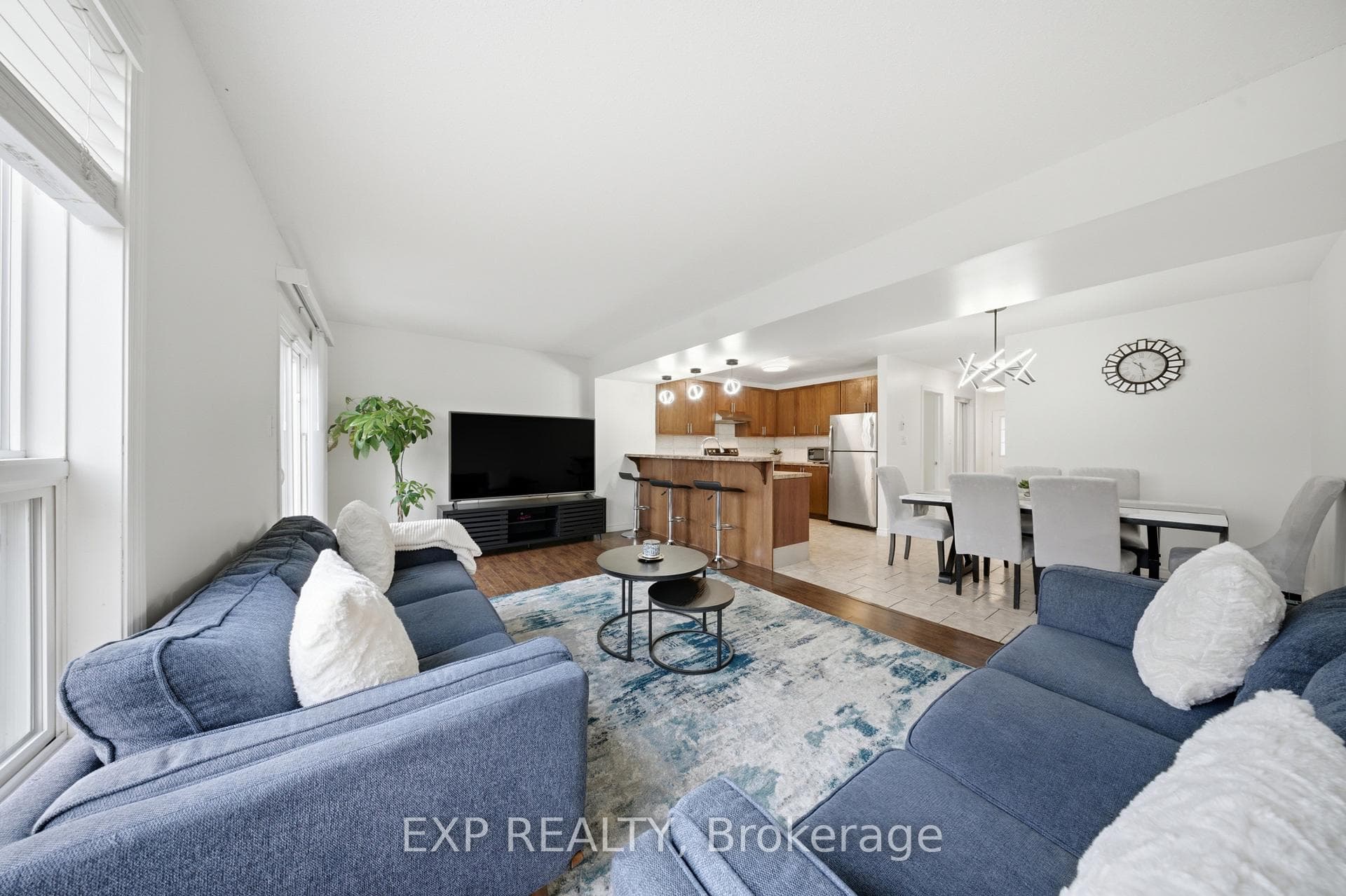 35 Thames Way photo 17