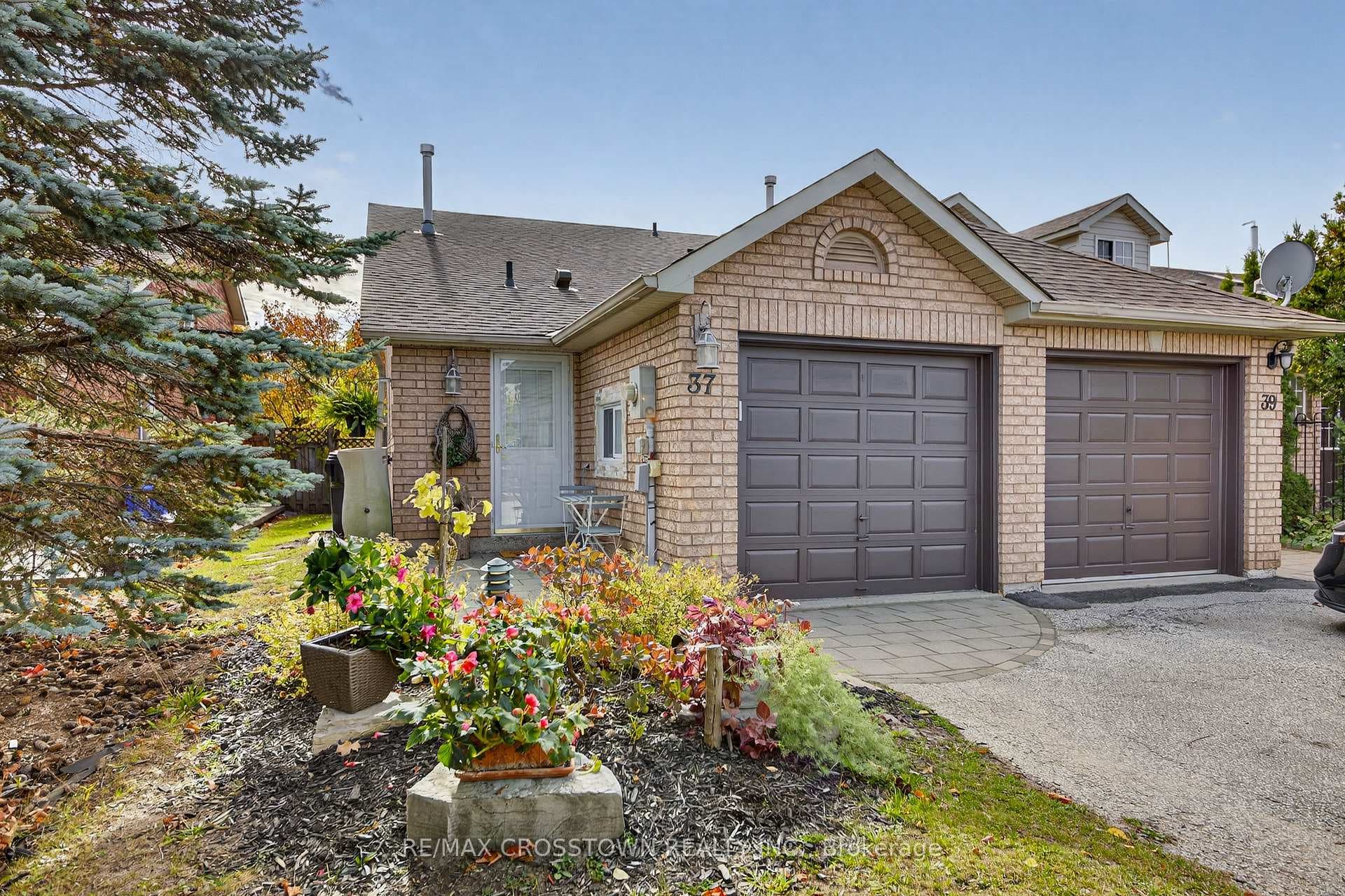 37 Seymour Crescent photo 1