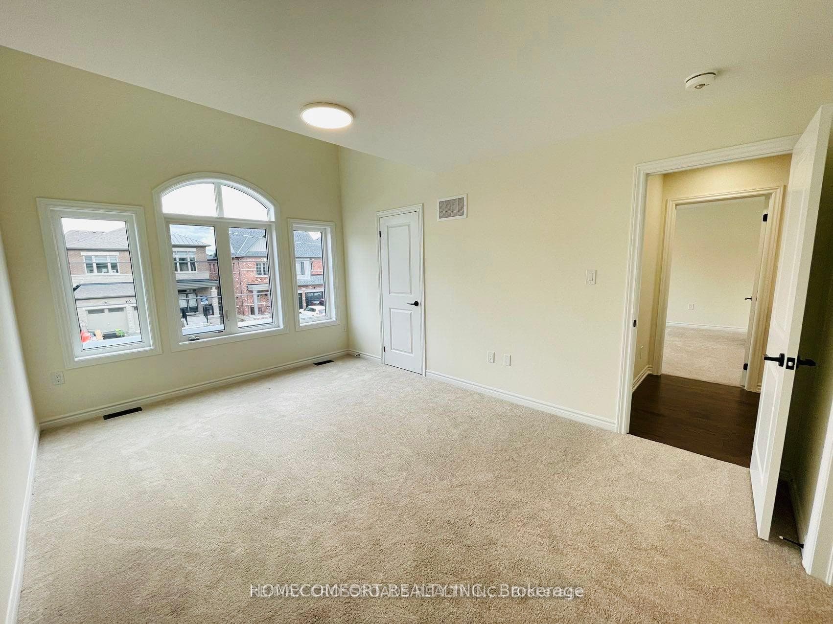 68 Kentledge Avenue photo 22