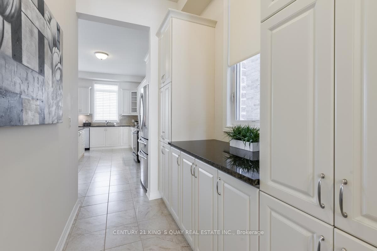 72 Joseph Hartman Crescent photo 9