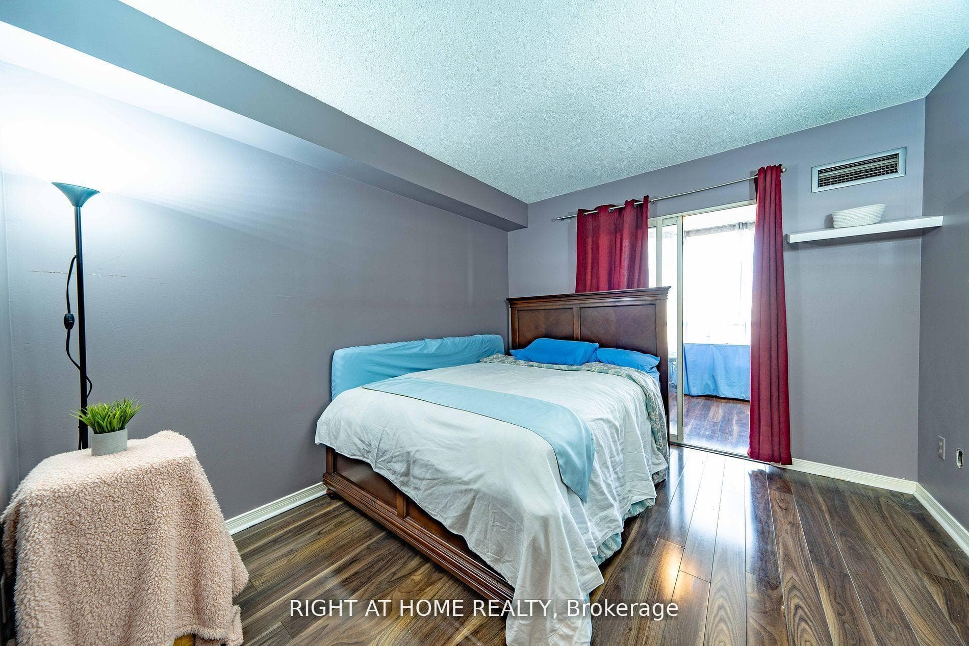 309 Major Mackenzie Drive Unit 806 photo 20