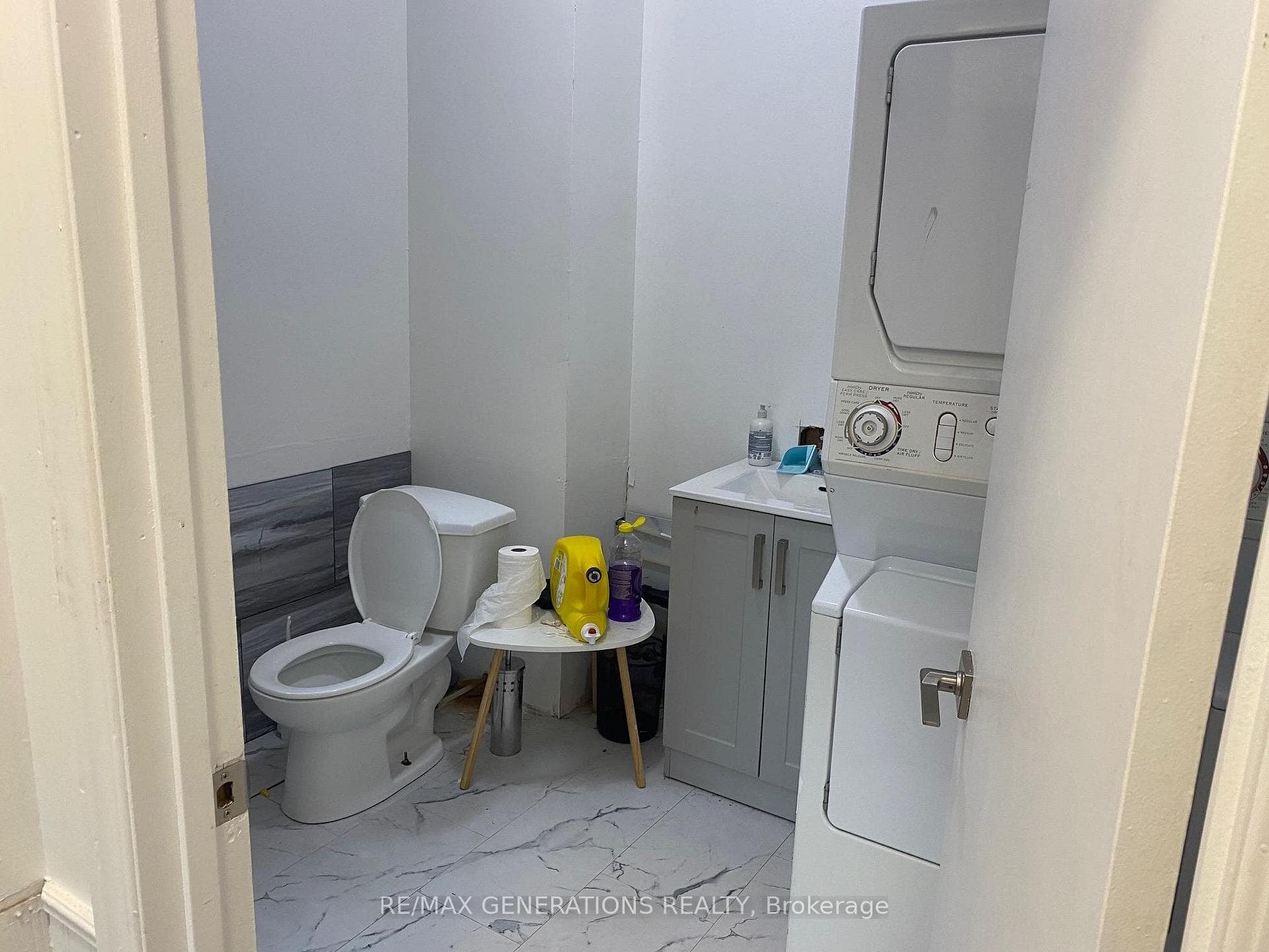 308 Finlayson Street photo 11