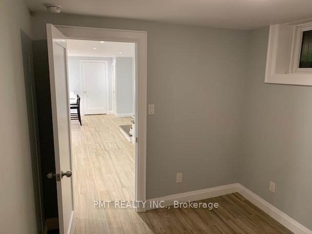 3 Venn Crescent Unit Lower photo 9