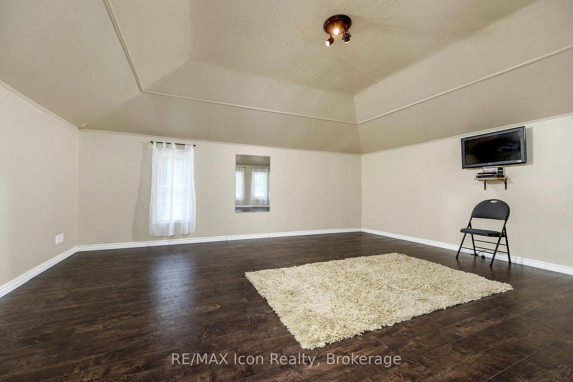 Bonus Room