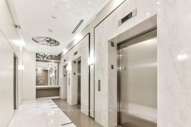 9088 Yonge Street Unit 1509 photo 12