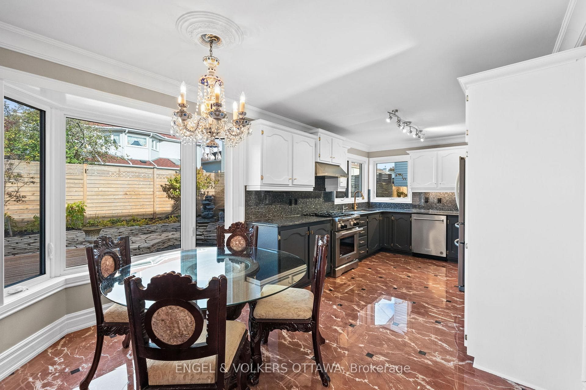 563 Merkley Drive photo 8