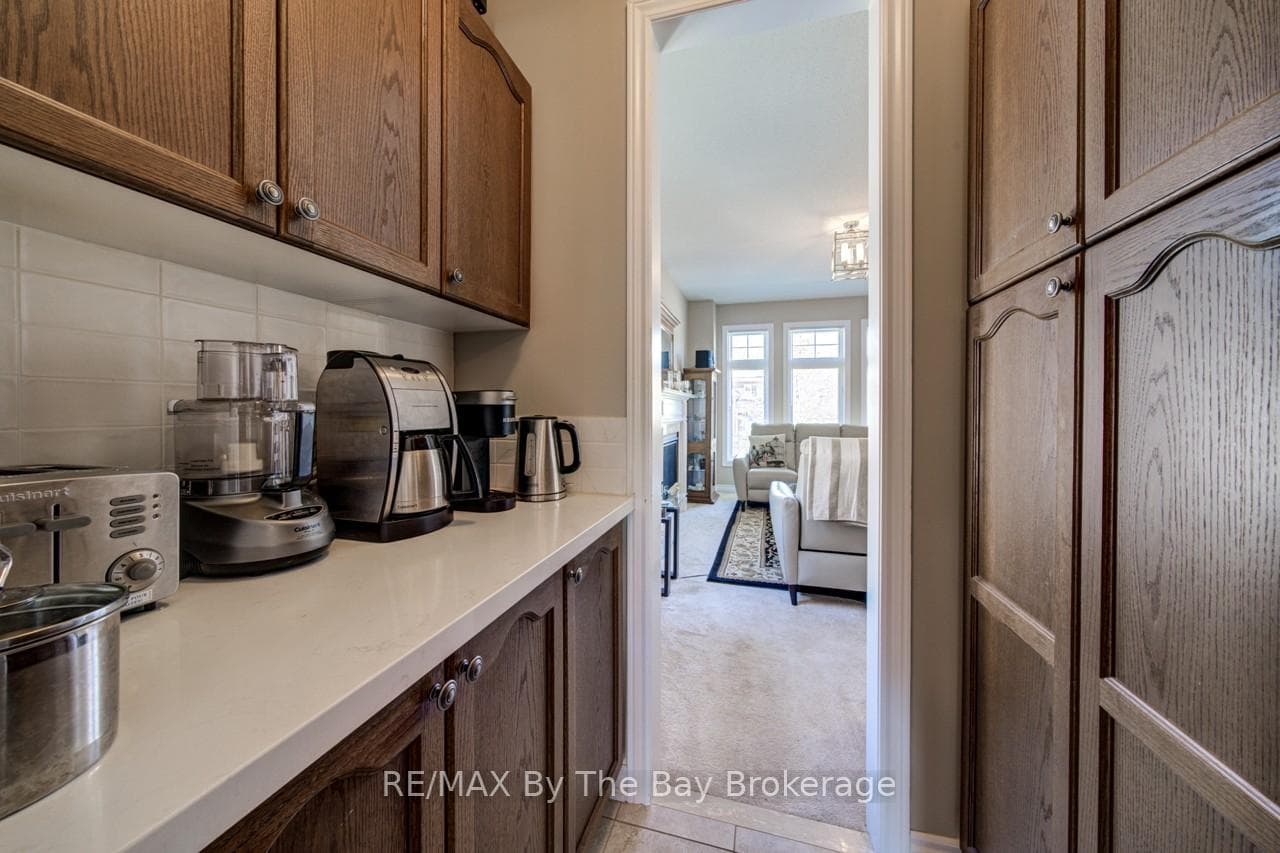 100 ALLEGRA Drive photo 16