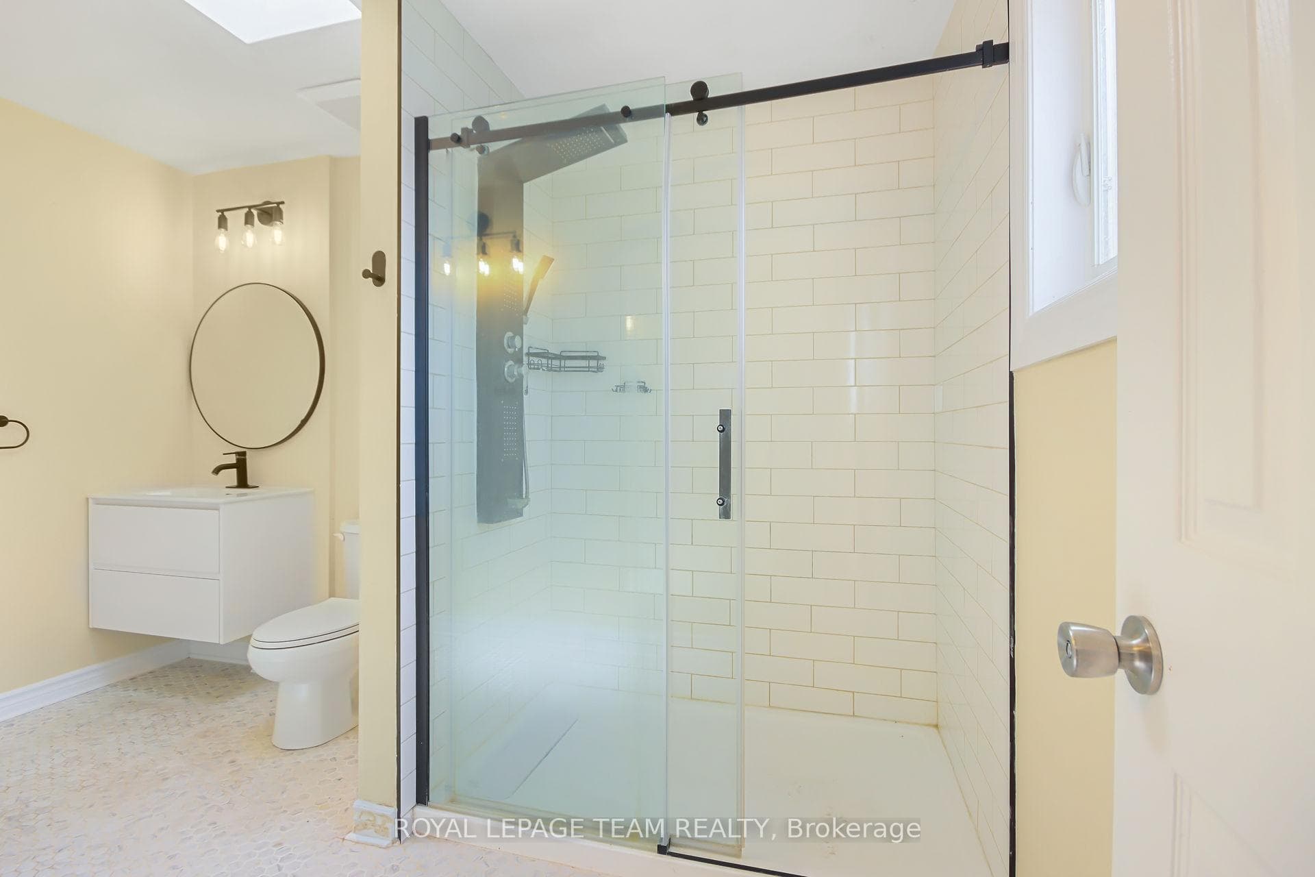 454 Rideau Road photo 23