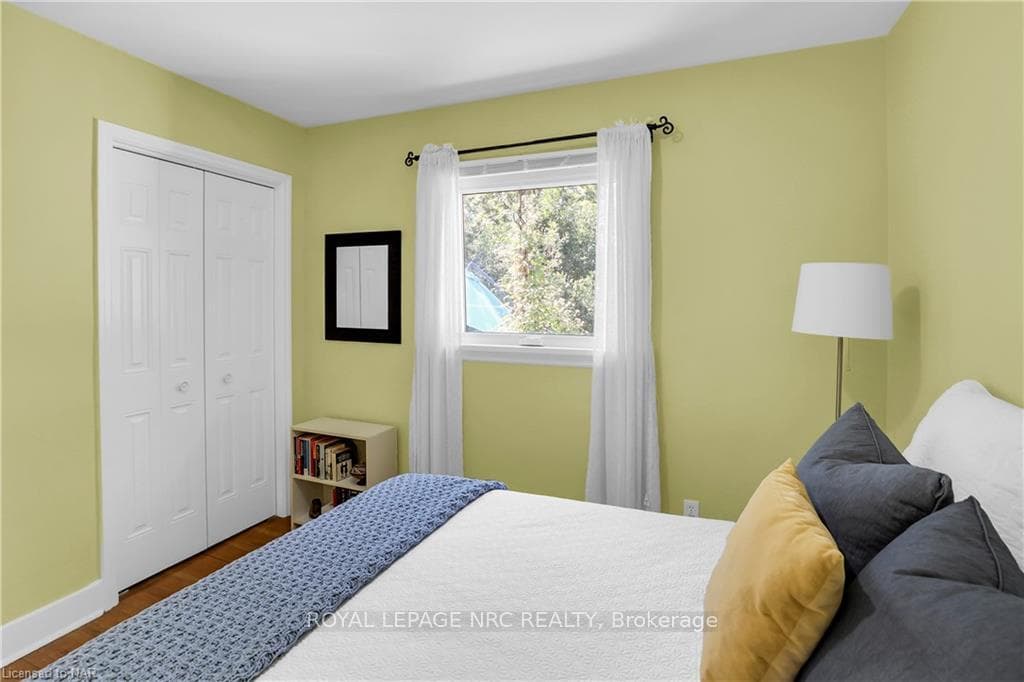 16 ELMRIDGE Drive photo 27