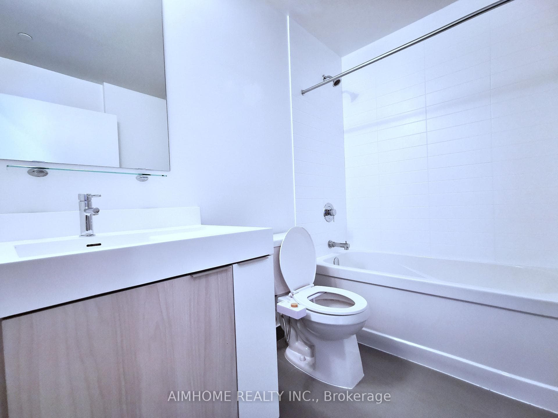 20 Tubman Avenue Unit 1810 photo 8