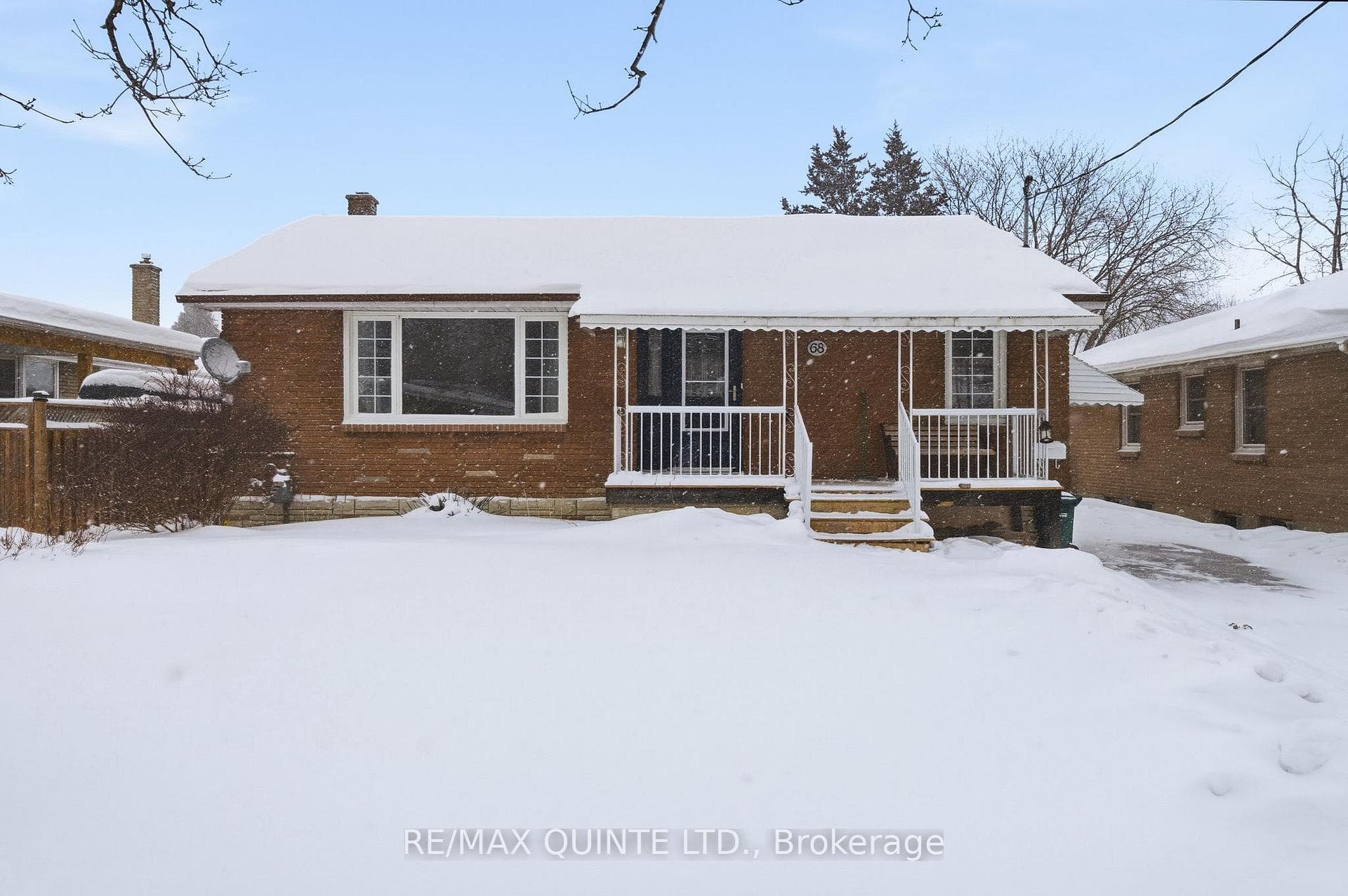 68 Elizabeth Crescent photo 1