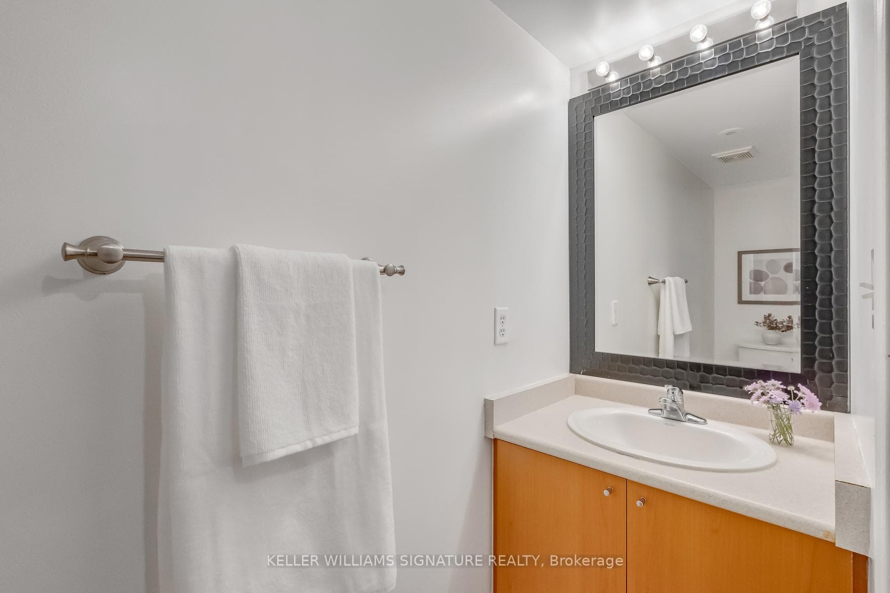 4620 Guildwood Way Unit 33 photo 21