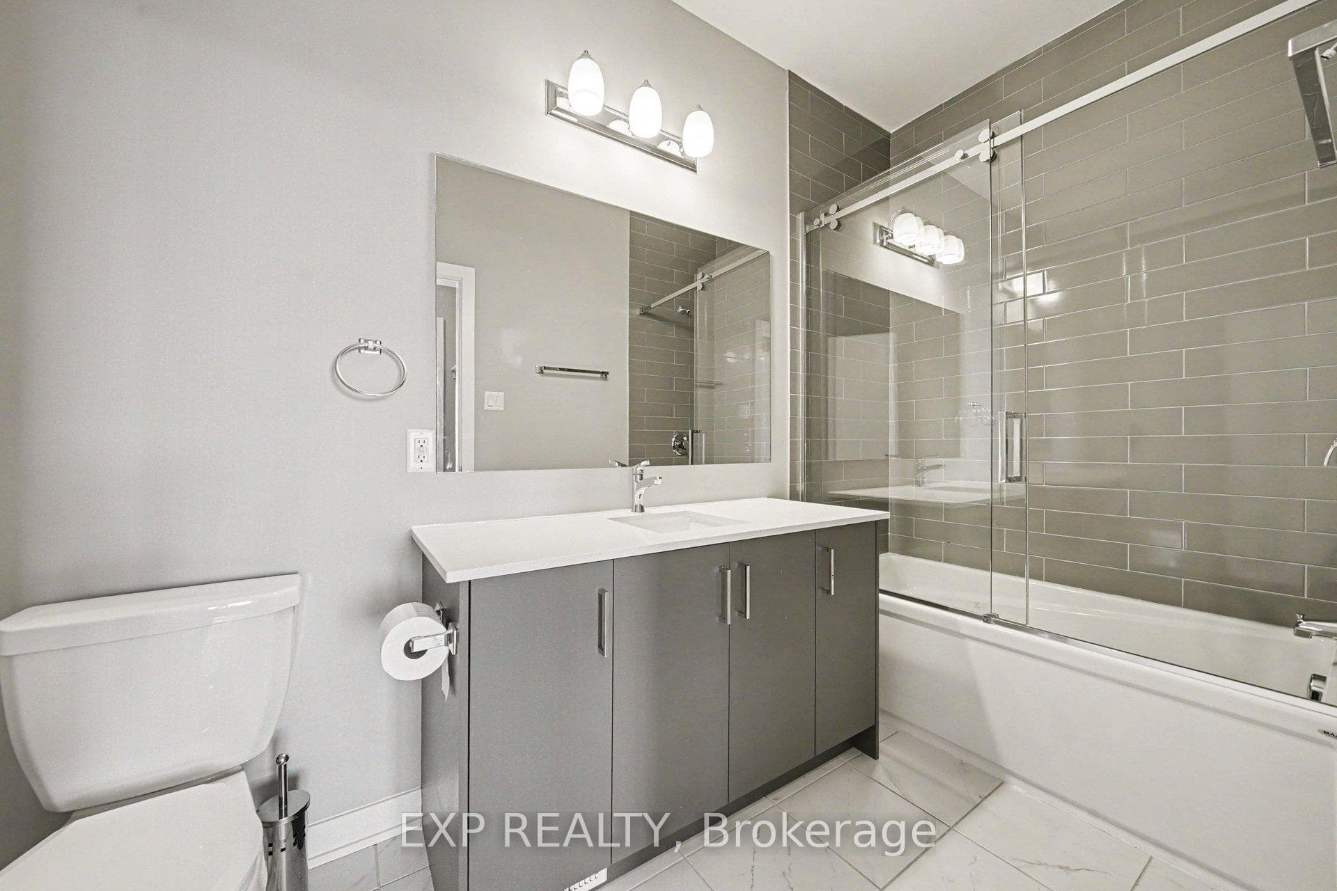 509 Southfield Way Unit B photo 8