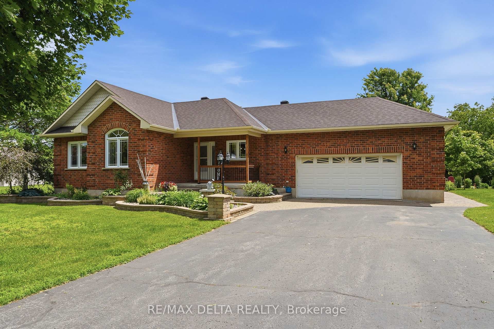 2140 Lemery Street photo 1