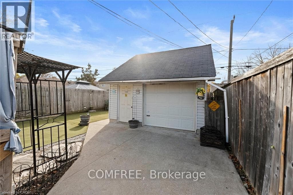 1743 St Luke Road photo 9