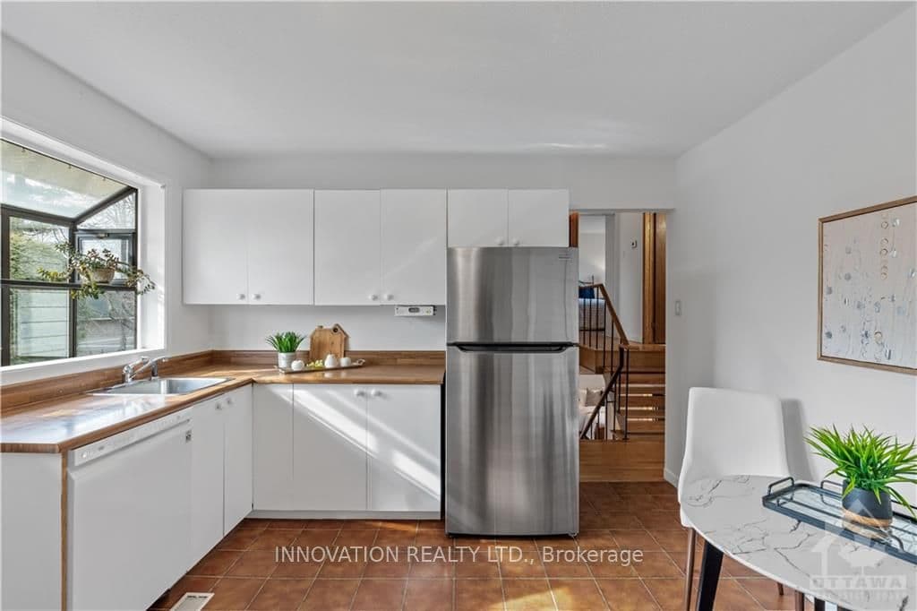 40 SOLVA Drive photo 17