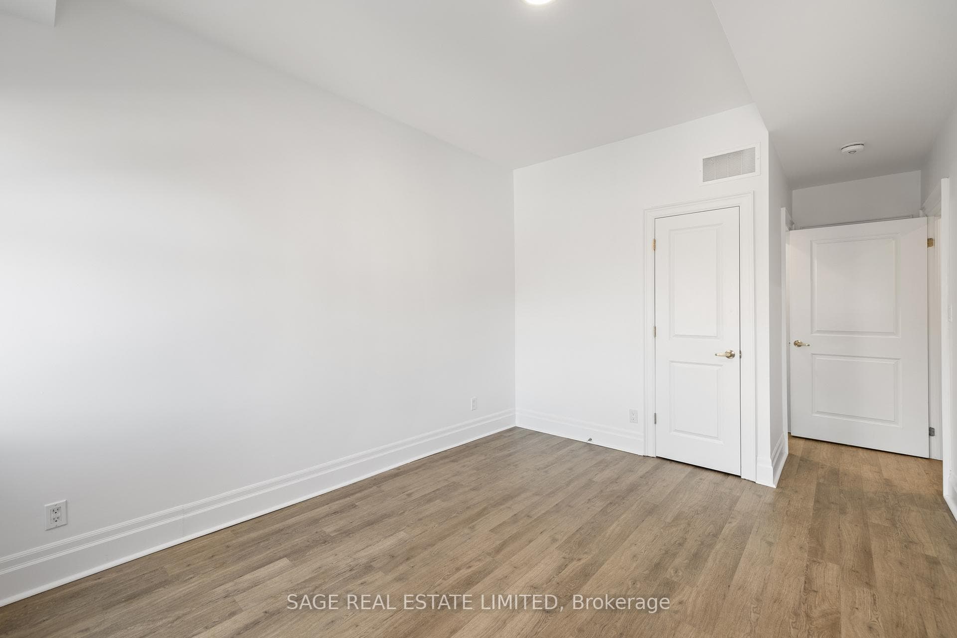1 Lansdowne Avenue Unit 2A photo 10