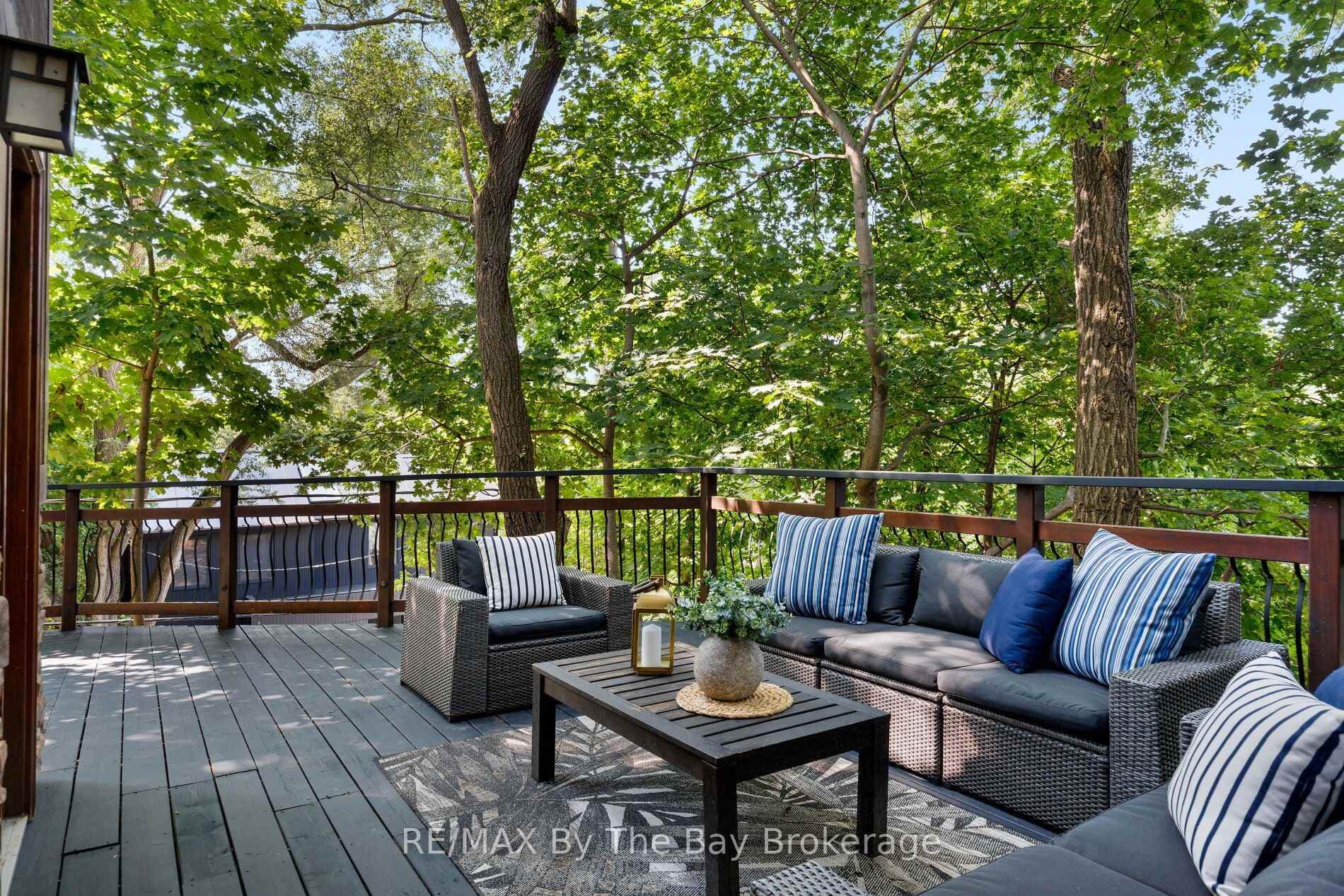 44 Rambert Crescent photo 21