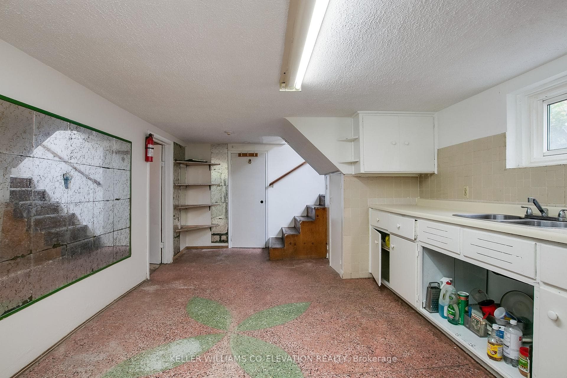 76 Algoma Street photo 25