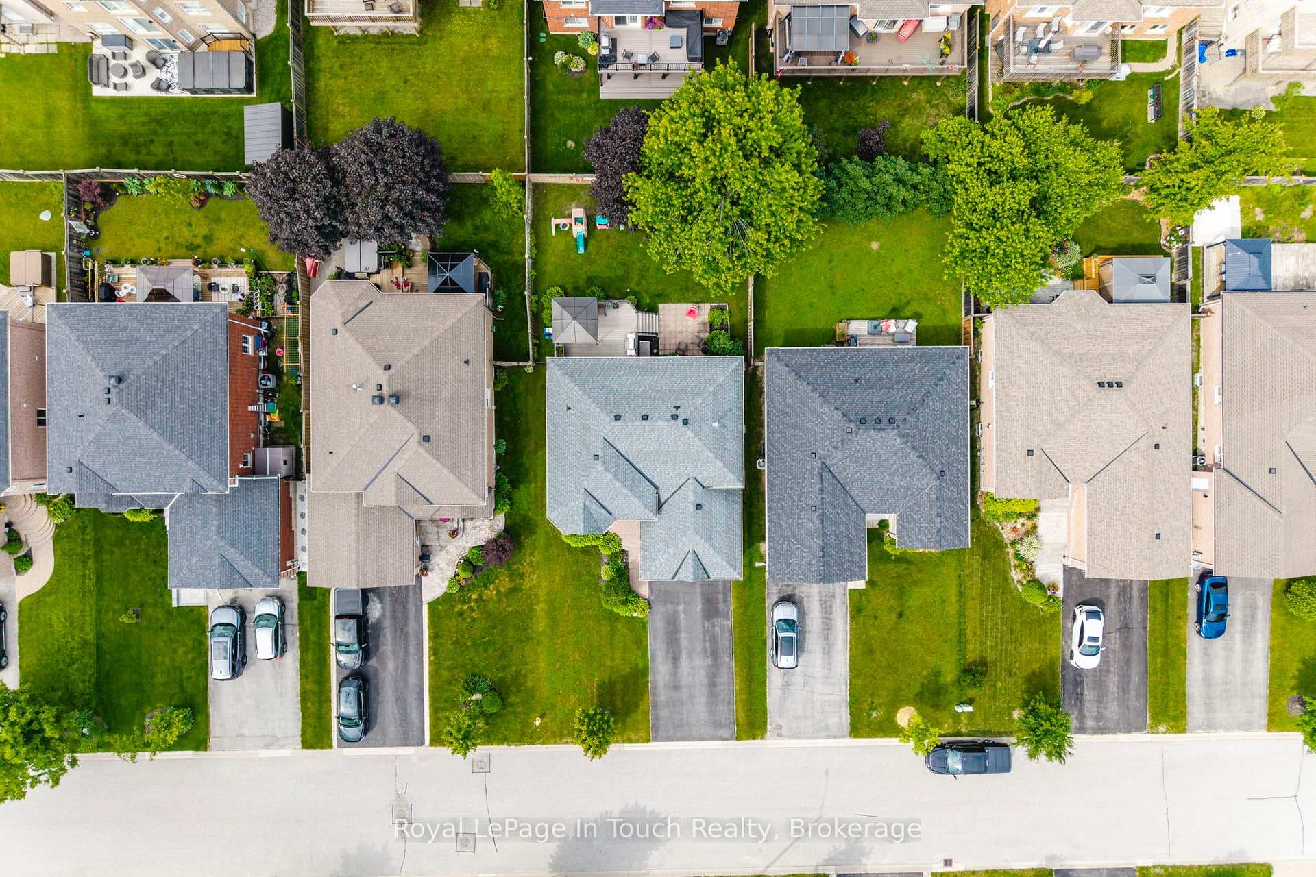 101 Crompton Drive photo 43