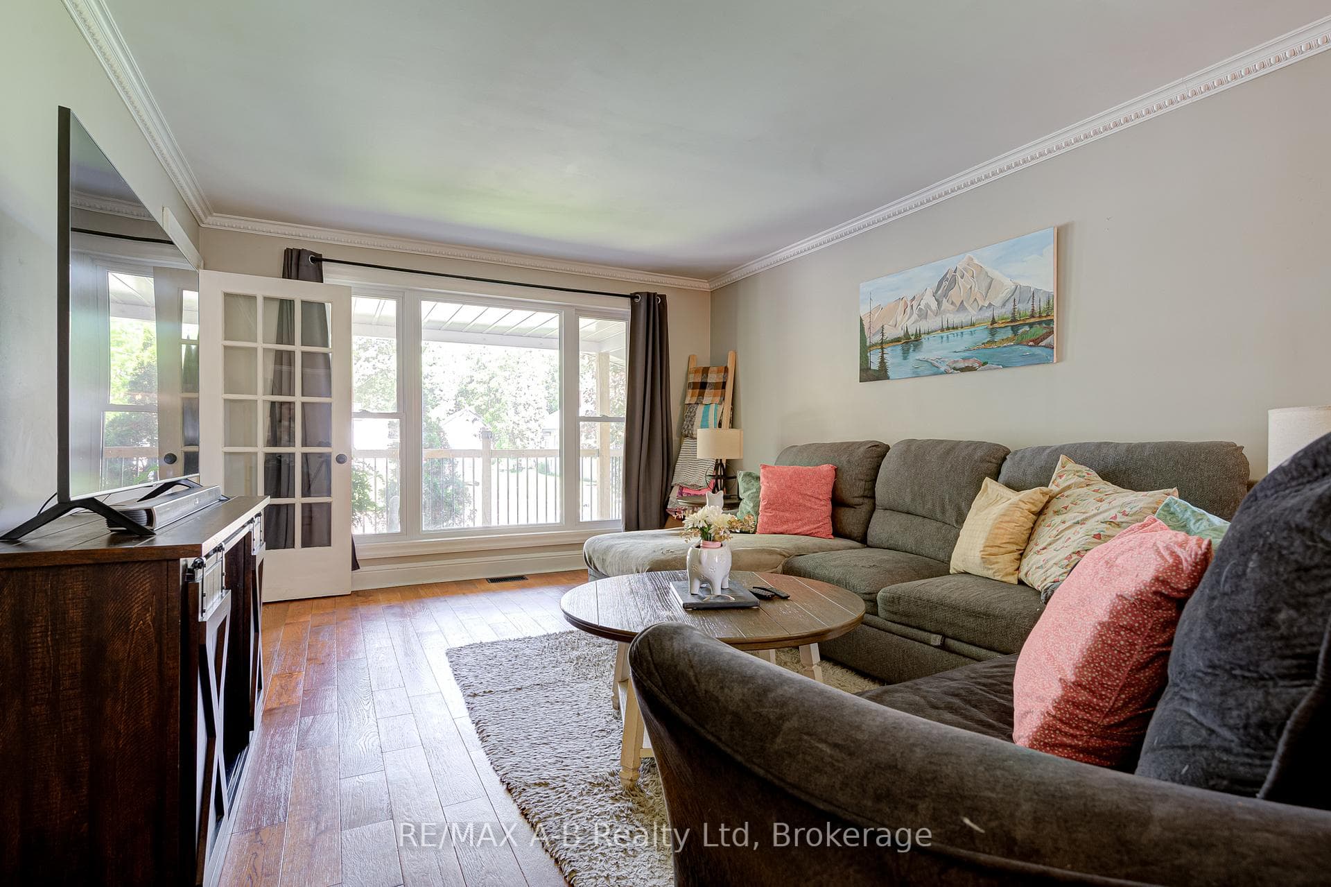 243 King Street photo 11