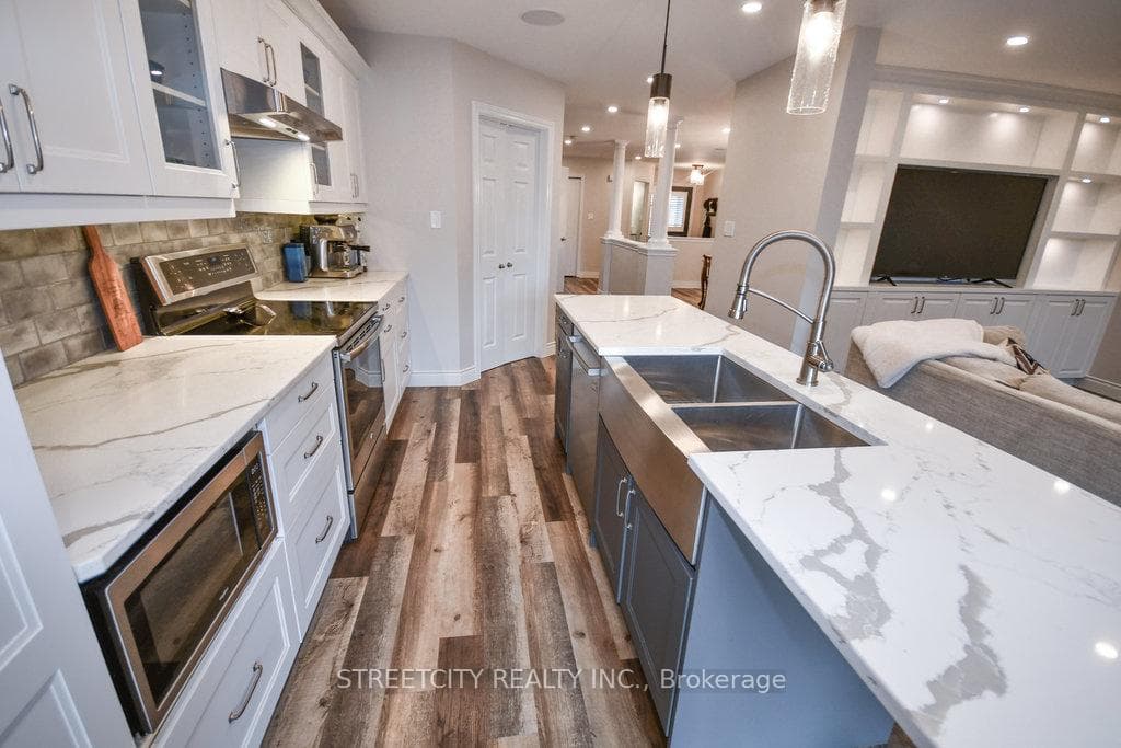 1623 McNeil Place photo 12