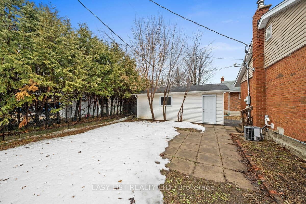 756 Dickens Avenue photo 29