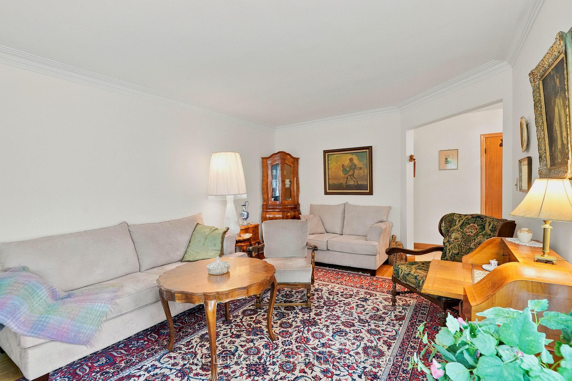 102 Masterson Drive photo 9