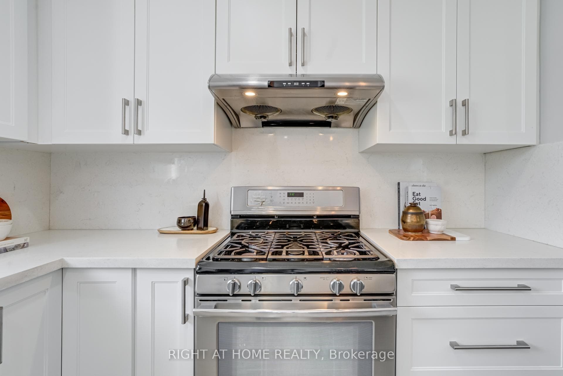 373 Killian Road photo 16